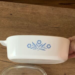 Corningware White and Blue Cornflower Design Dish with Clear Lid.